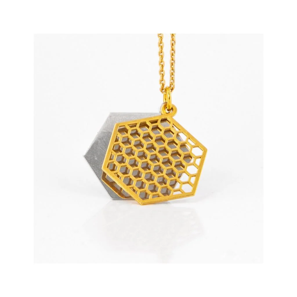Hexagon halskæde - forgyldt med sølvelementer